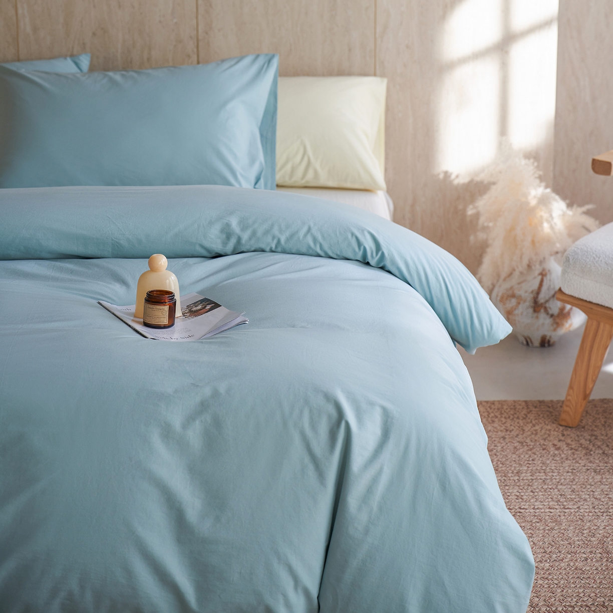 91家纺网 家纺一手货源 找家纺 轩和家居 2026新款全棉高支旧感砂洗长绒棉拼色四件套 松石绿+浅云白