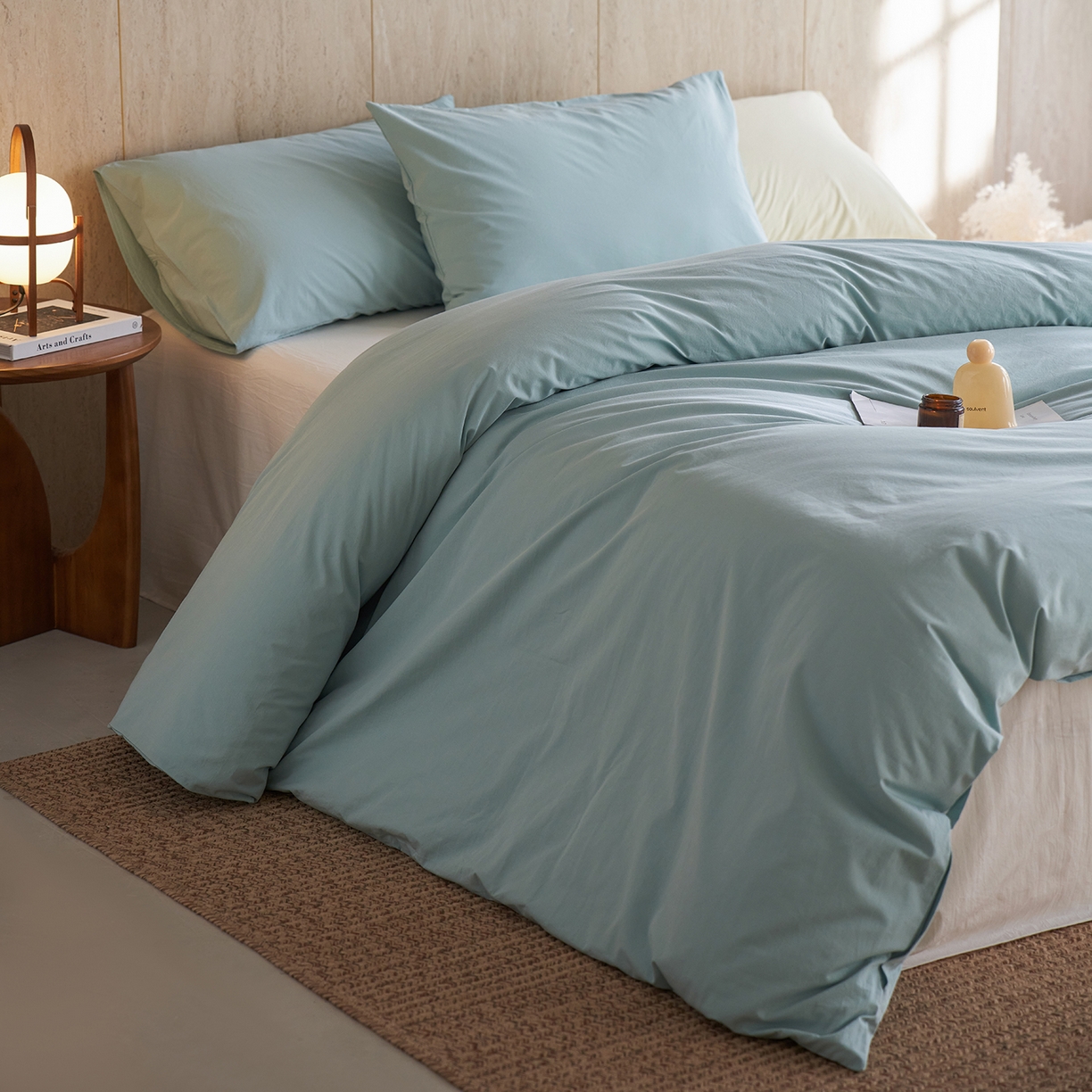 91家纺网 家纺一手货源 找家纺 轩和家居 2026新款全棉高支旧感砂洗长绒棉拼色四件套 松石绿+浅云白