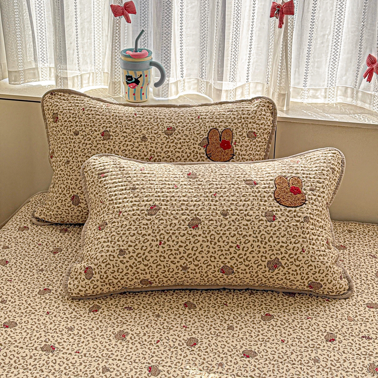 91家纺网 家纺一手货源 找家纺 富米莱单品馆 2026新款古法仿棉毛巾绣夹棉床盖床垫床褥床笠-四季款系列 豹纹猫