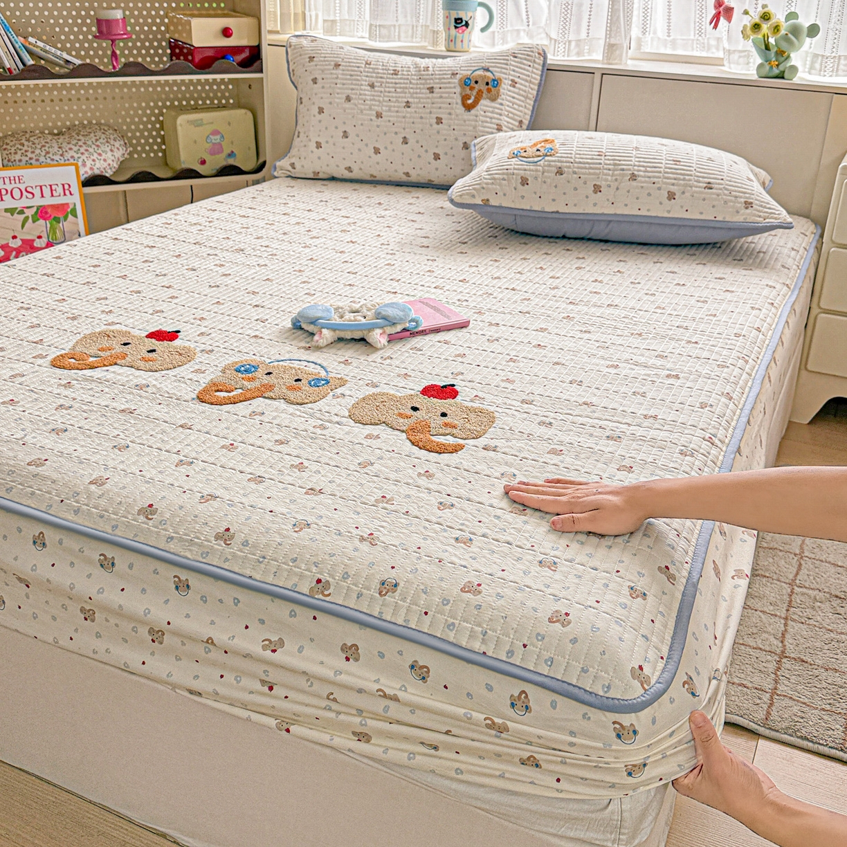 91家纺网 家纺一手货源 找家纺 富米莱单品馆 2026新款古法仿棉毛巾绣夹棉床盖床垫床褥床笠-四季款系列 可爱小象