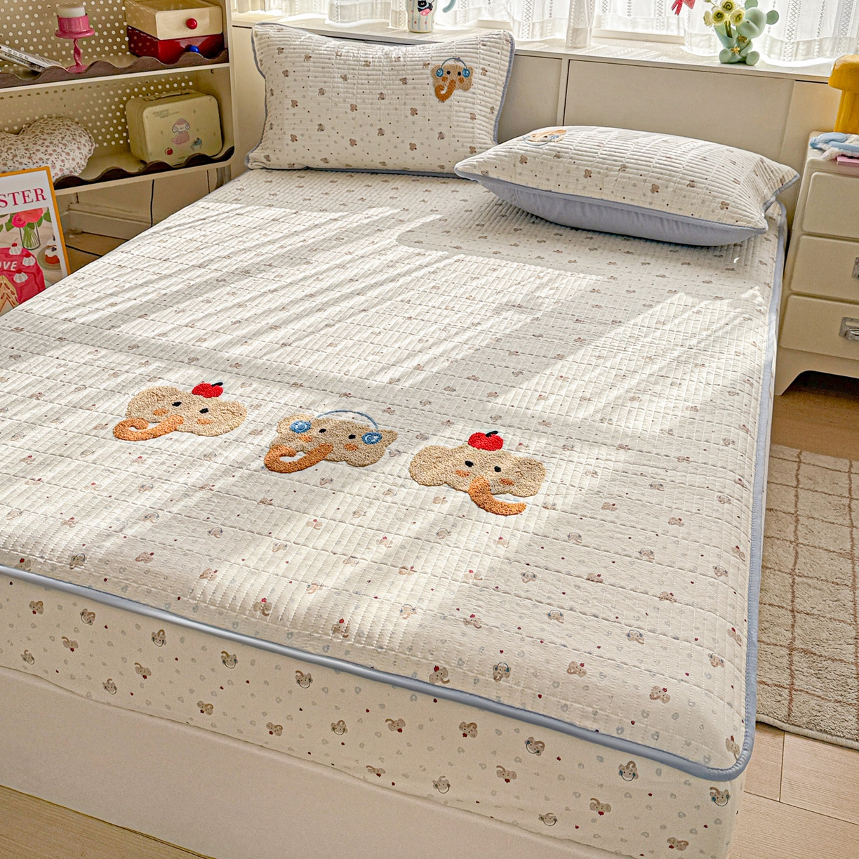 91家纺网 家纺一手货源 找家纺 富米莱单品馆 2026新款古法仿棉毛巾绣夹棉床盖床垫床褥床笠-四季款系列 可爱小象