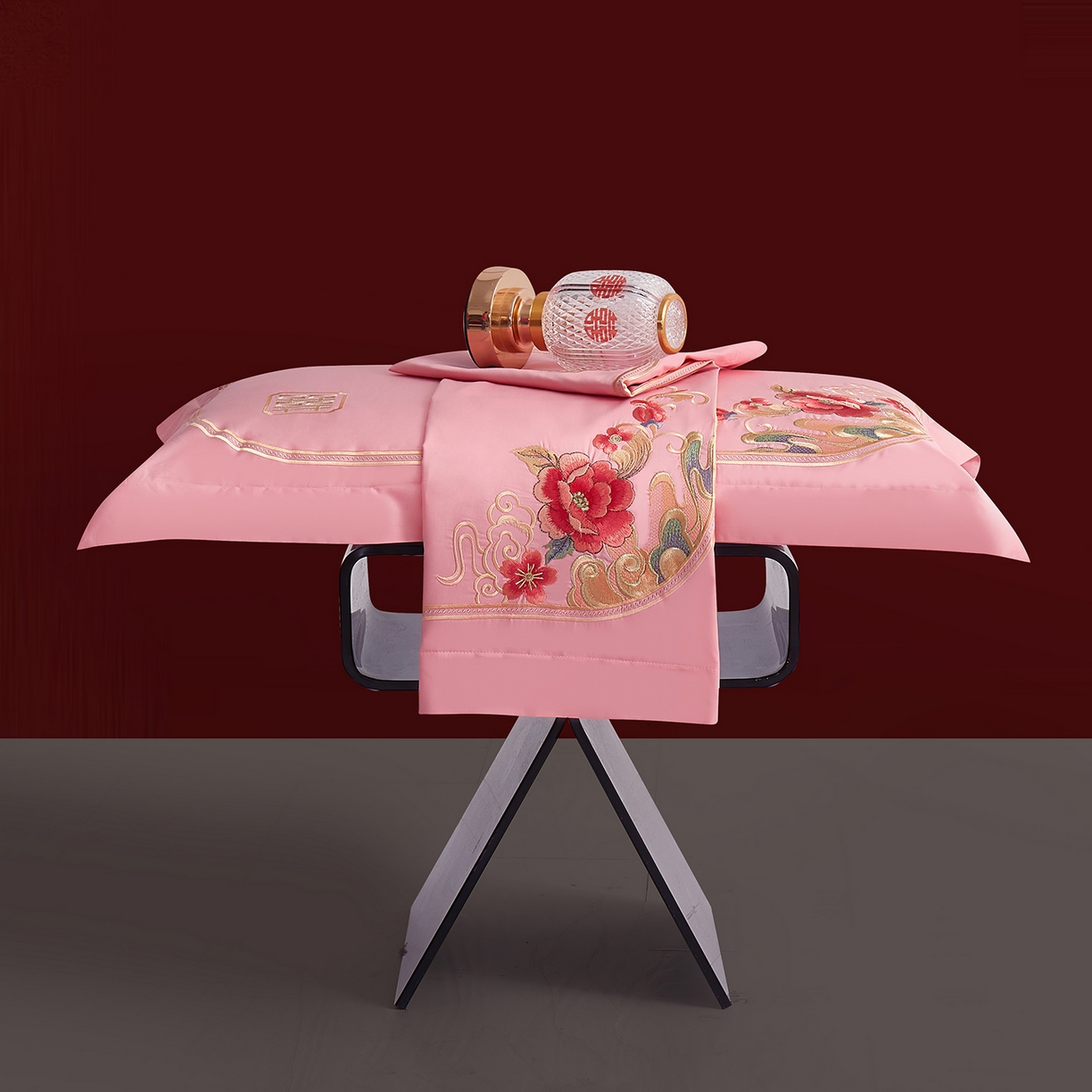 91家纺网 家纺一手货源 找家纺 浩情国际婚庆供货中心 2026新款100%全棉长绒棉纯棉婚庆四件套结婚刺绣六件套多件套长期供货 （提供买家秀） 盛世牡丹-粉玉