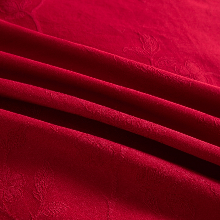 91家纺网 家纺一手货源 找家纺 卧趣家纺 2026新款全棉贡缎提花红色婚庆纯棉四件套 花戏蝶