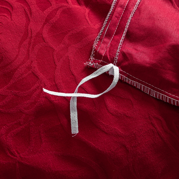 91家纺网 家纺一手货源 找家纺 卧趣家纺 2026新款全棉贡缎提花红色婚庆纯棉四件套 玫香