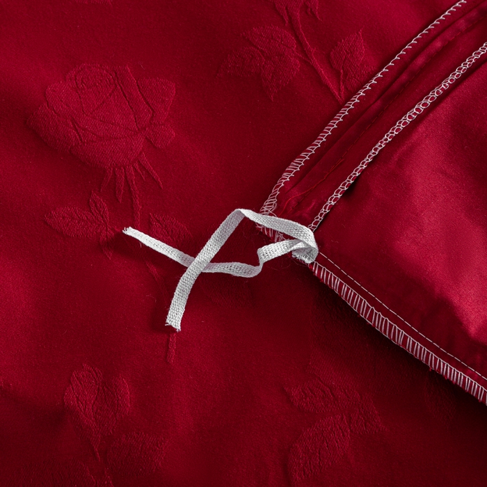 91家纺网 家纺一手货源 找家纺 卧趣家纺 2026新款全棉贡缎提花红色婚庆纯棉四件套 岁月留声