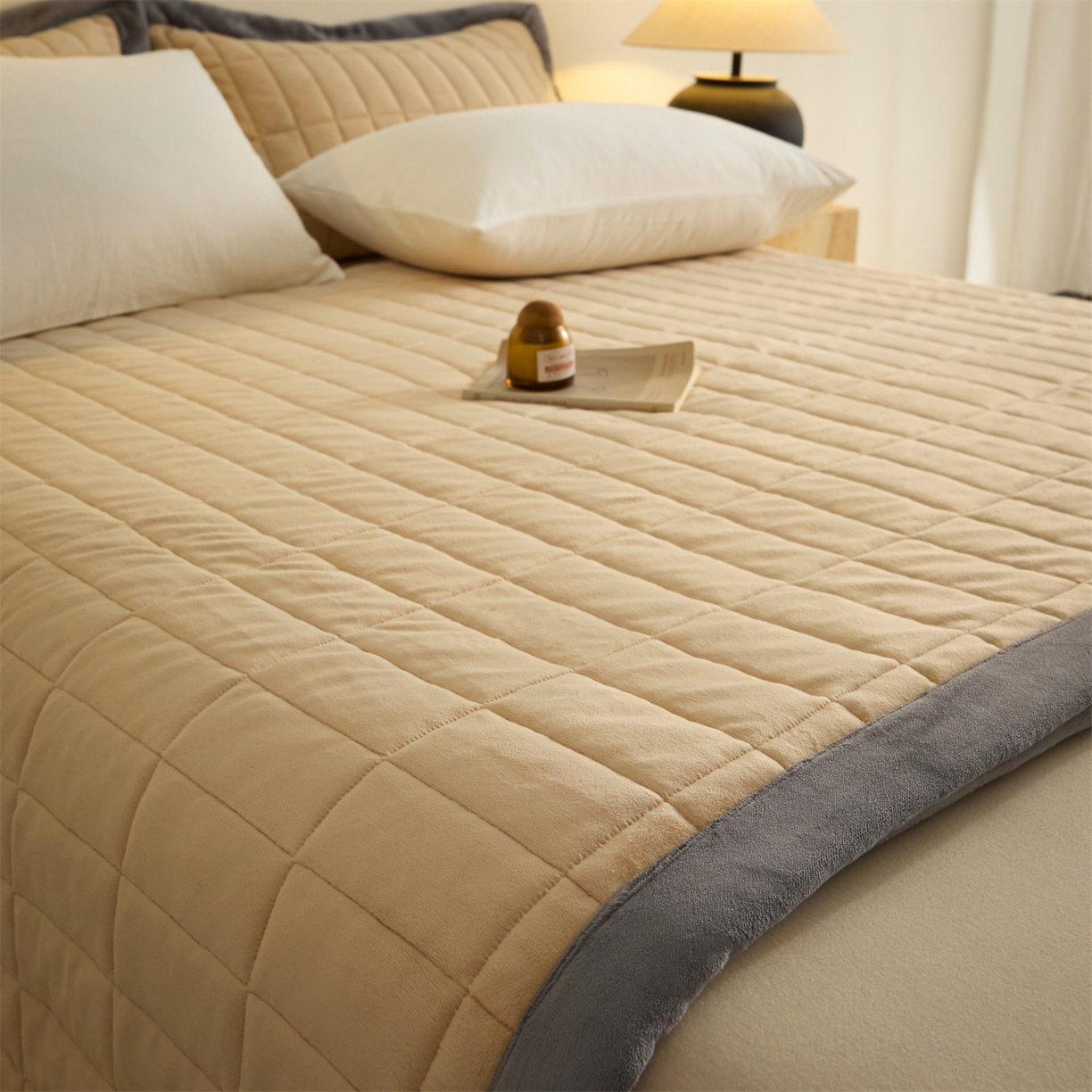 91家纺网 家纺一手货源 找家纺 （总）盛秋家纺 2026新款A类牛奶绒夹棉床盖