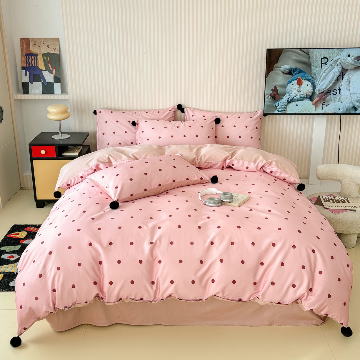 91家纺网 家纺一手货源 找家纺 雅居纺家纺 2026新款50长绒棉波点球球四件套 粉点球球