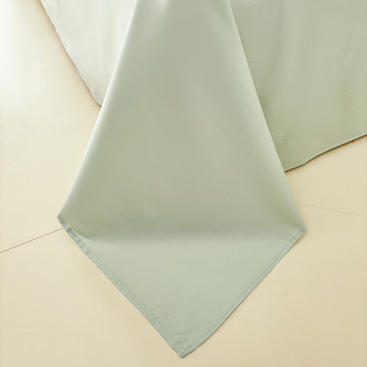 91家纺网 家纺一手货源 找家纺 雅居纺家纺 2026新款50长绒棉波点球球四件套 蓝点球球