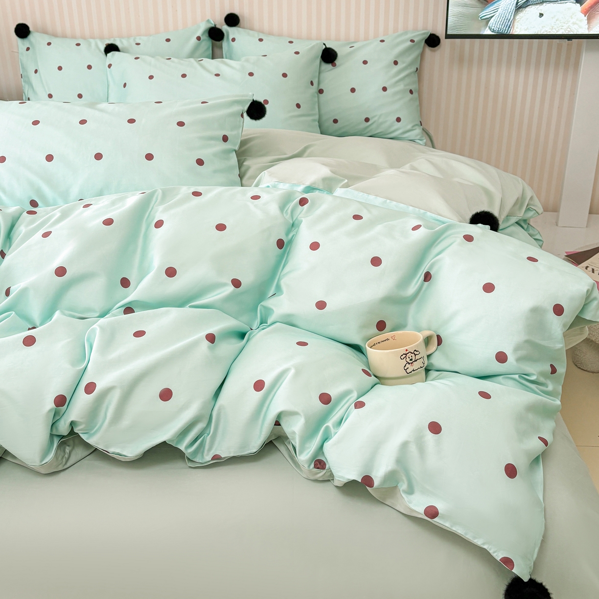 91家纺网 家纺一手货源 找家纺 雅居纺家纺 2026新款50长绒棉波点球球四件套 蓝点球球