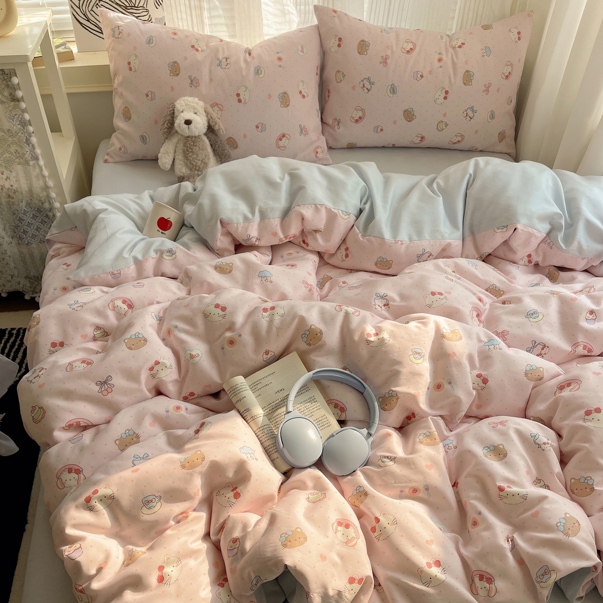 91家纺网 家纺一手货源 找家纺 雅居纺家纺 2026新款全棉卡通印花可爱小猫四件套 粉点猫咪