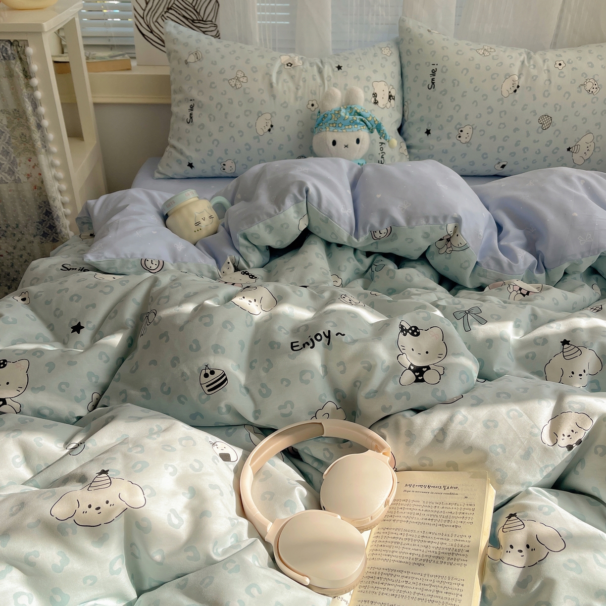 91家纺网 家纺一手货源 找家纺 雅居纺家纺 2026新款全棉卡通印花可爱小猫四件套 假日小猫