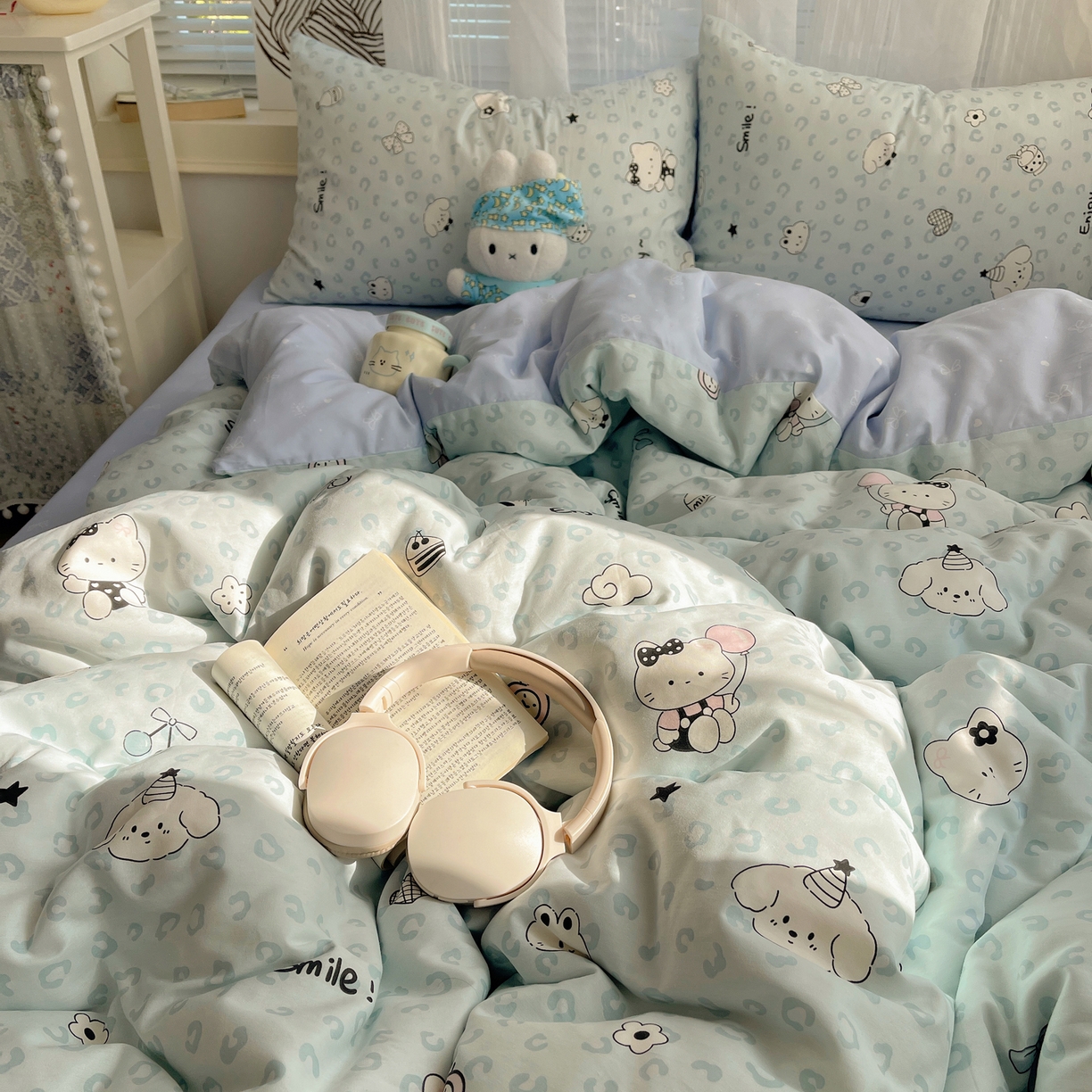 91家纺网 家纺一手货源 找家纺 雅居纺家纺 2026新款全棉卡通印花可爱小猫四件套 假日小猫