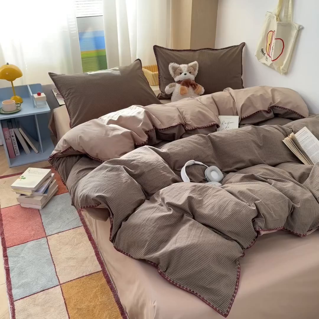 91家纺网 家纺一手货源 找家纺 雅居纺家纺 2026新款全棉色织水洗棉贝壳边四件套 贝壳边-卡其密条