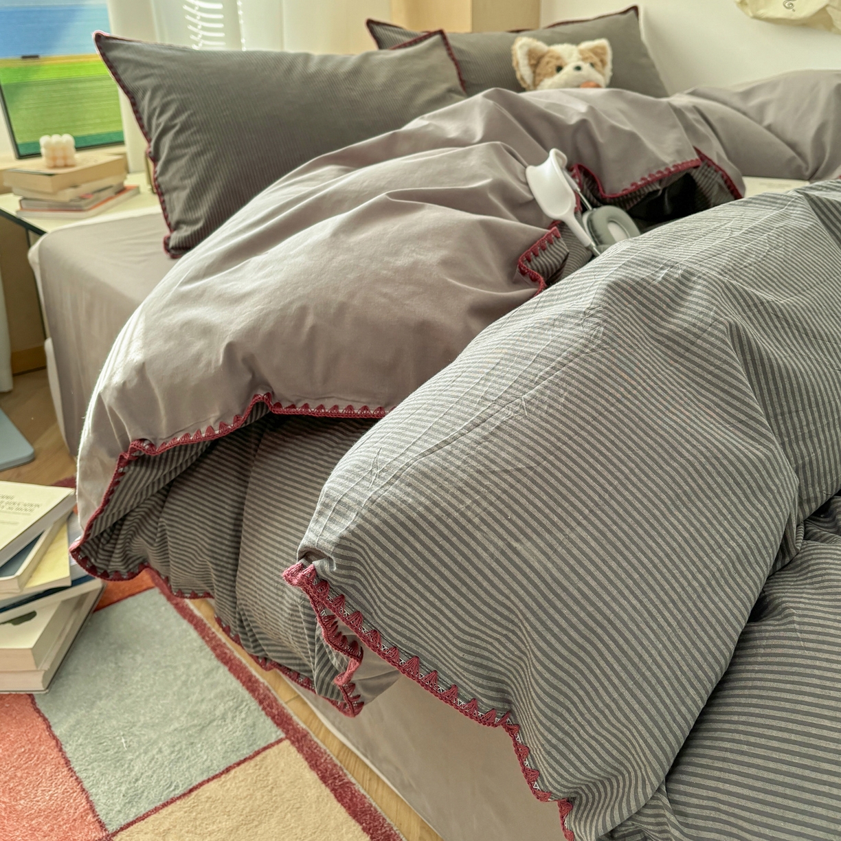 91家纺网 家纺一手货源 找家纺 雅居纺家纺 2026新款全棉色织水洗棉贝壳边四件套 贝壳边-浅灰密条