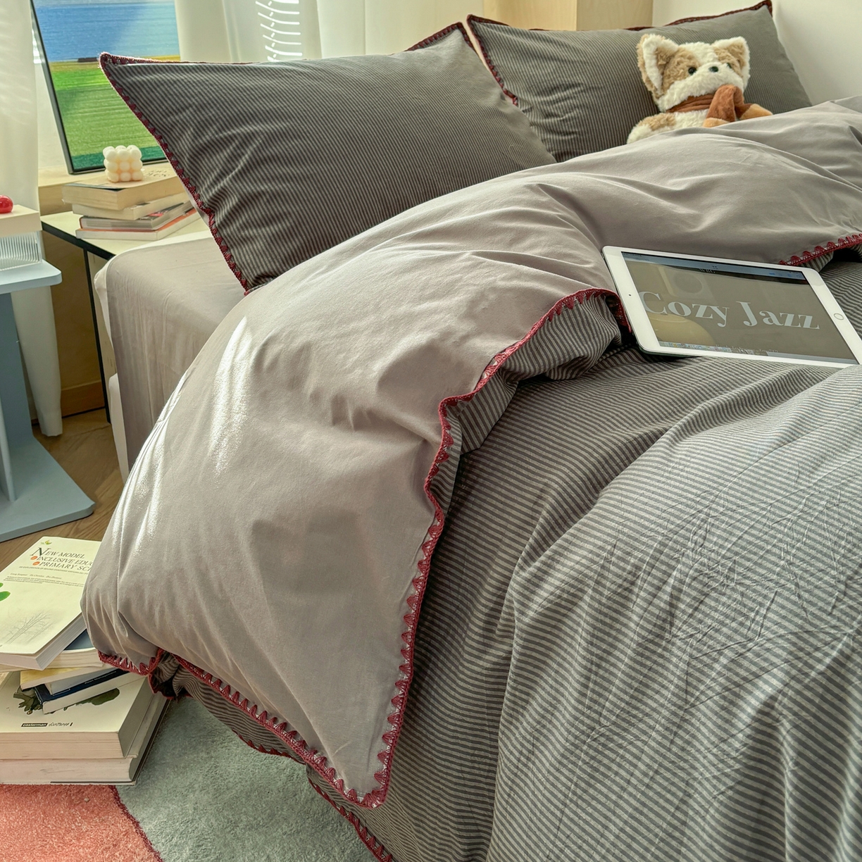 91家纺网 家纺一手货源 找家纺 雅居纺家纺 2026新款全棉色织水洗棉贝壳边四件套 贝壳边-浅灰密条