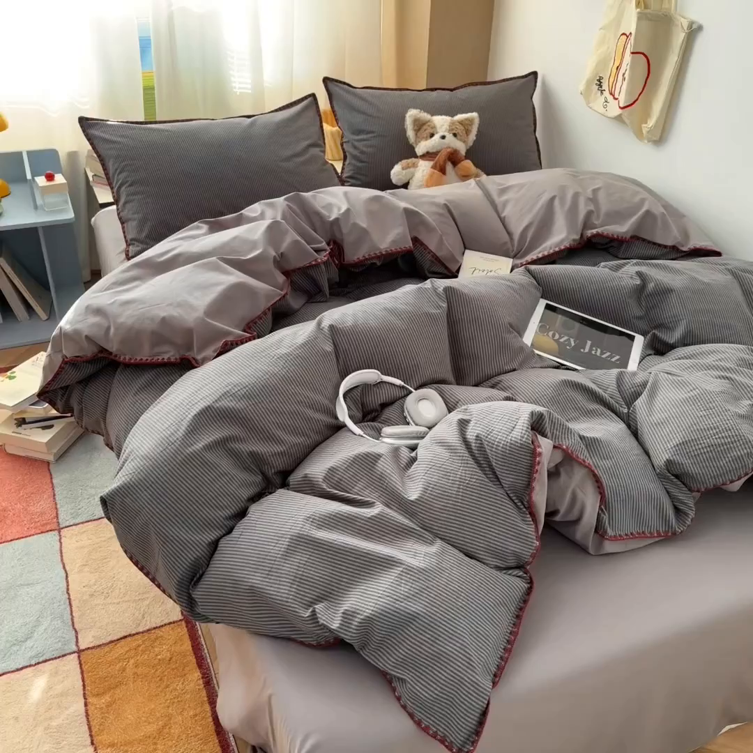 91家纺网 家纺一手货源 找家纺 雅居纺家纺 2026新款全棉色织水洗棉贝壳边四件套 贝壳边-浅灰密条