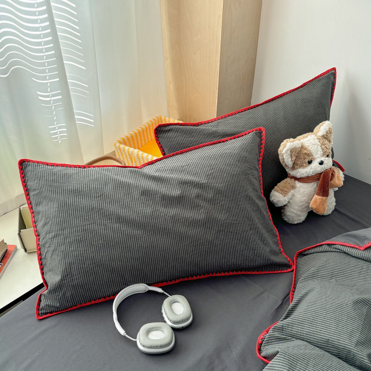 91家纺网 家纺一手货源 找家纺 雅居纺家纺 2026新款全棉色织水洗棉贝壳边四件套 贝壳边-深灰密条