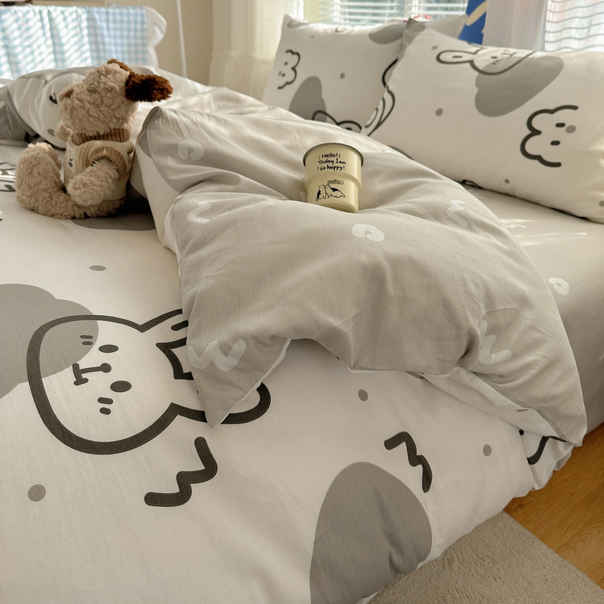 91家纺网 家纺一手货源 找家纺 雅居纺家纺 2026新款全棉小清新印花四件套 简笔画小兔