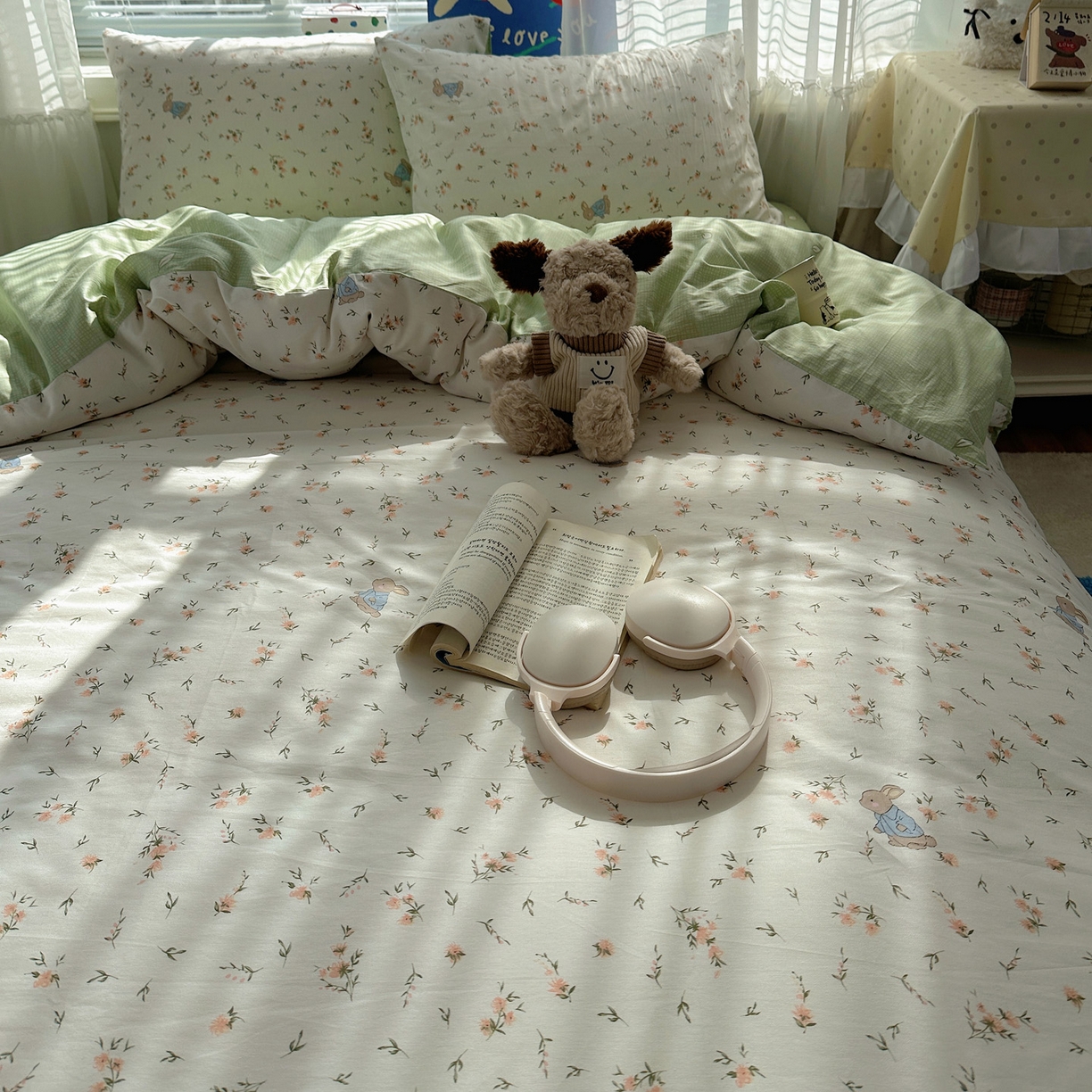 91家纺网 家纺一手货源 找家纺 雅居纺家纺 2026新款全棉小清新印花四件套 绿色小兔