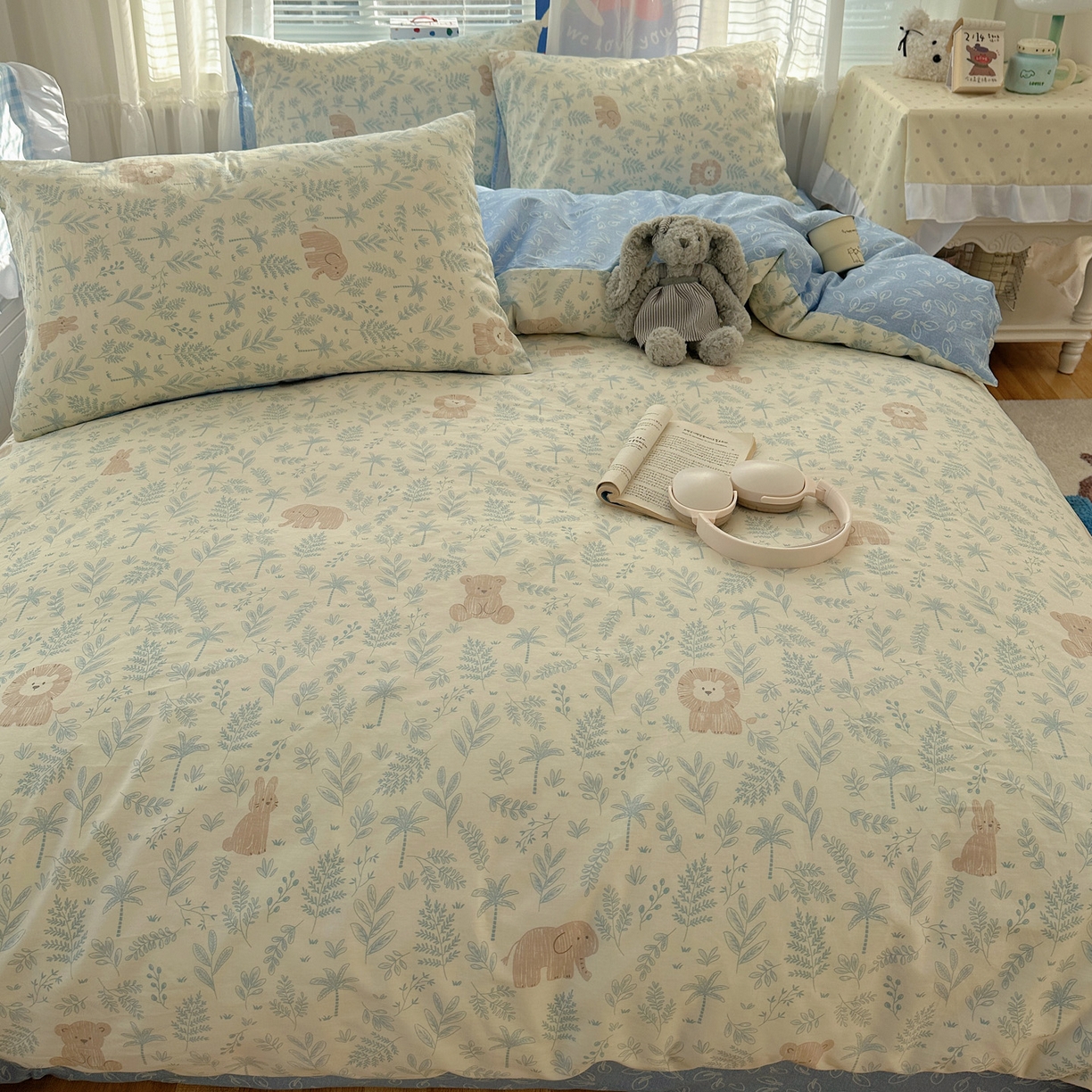 91家纺网 家纺一手货源 找家纺 雅居纺家纺 2026新款全棉小清新印花四件套 森林乐园