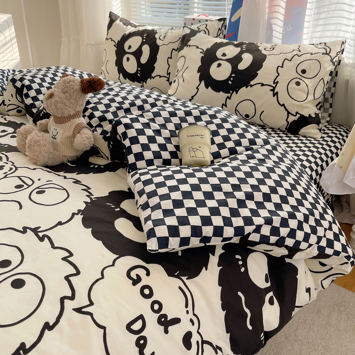 91家纺网 家纺一手货源 找家纺 雅居纺家纺 2026新款全棉小清新印花四件套 贪玩家族