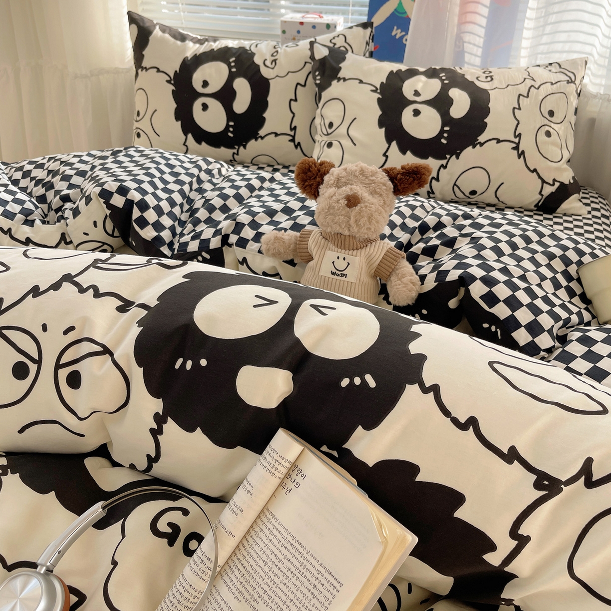 91家纺网 家纺一手货源 找家纺 雅居纺家纺 2026新款全棉小清新印花四件套 贪玩家族