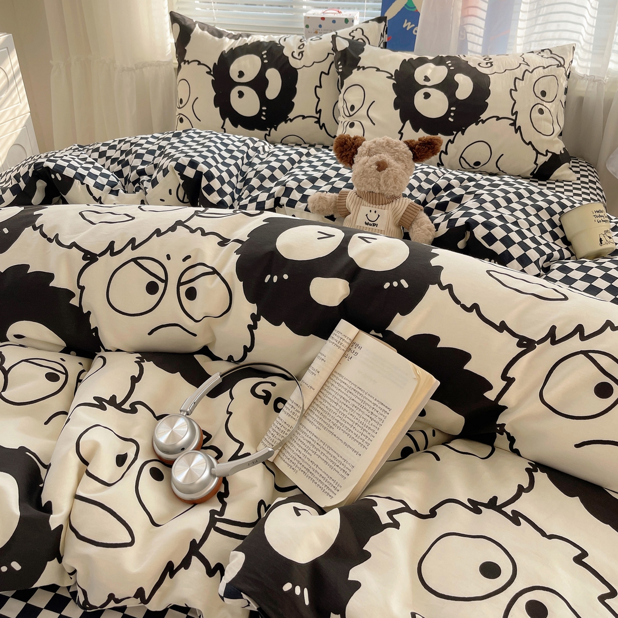 91家纺网 家纺一手货源 找家纺 雅居纺家纺 2026新款全棉小清新印花四件套 贪玩家族