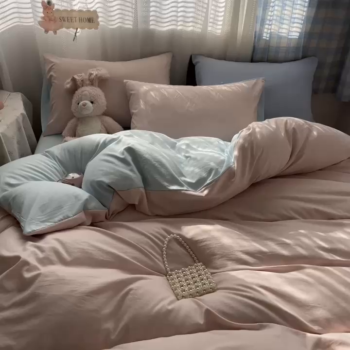 91家纺网 家纺一手货源 找家纺 雨帆家纺 2026新款素色双拼水洗棉混搭四件套 粉+天蓝