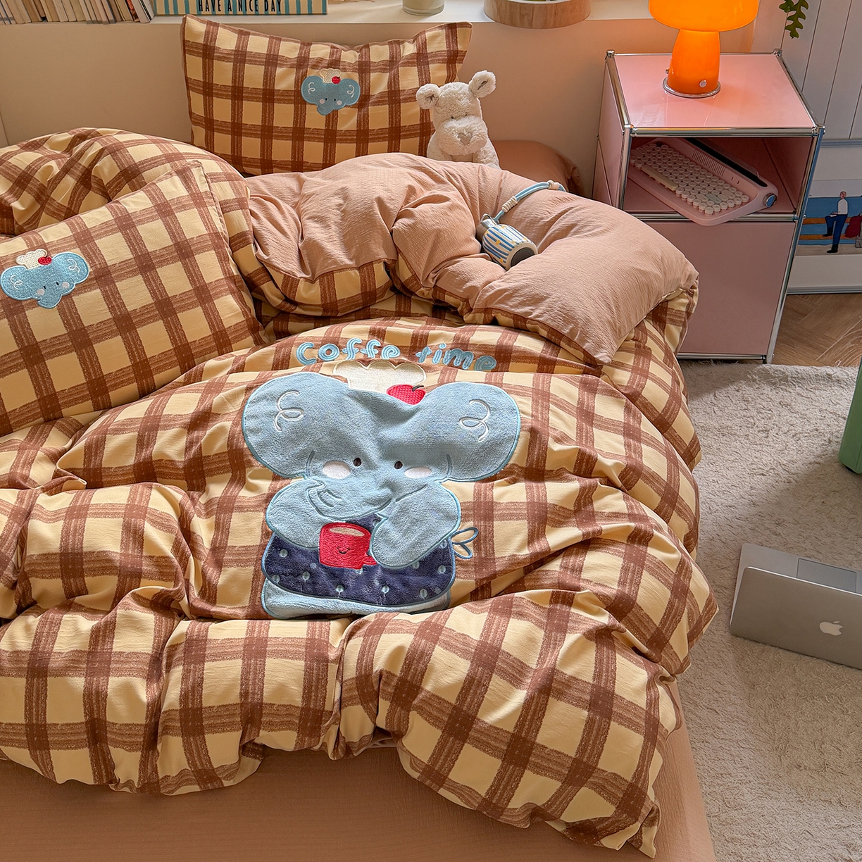 91家纺网 家纺一手货源 找家纺 （总）美乐迪家纺 2026新款贴布绣云感双层纱四件套