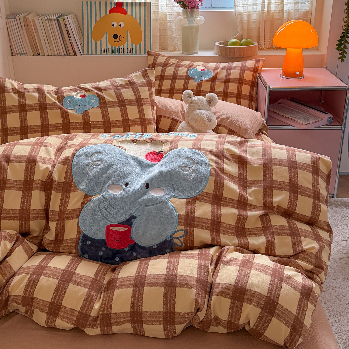 91家纺网 家纺一手货源 找家纺 美乐迪家纺 2026新款贴布绣云感双层纱四件套 大象