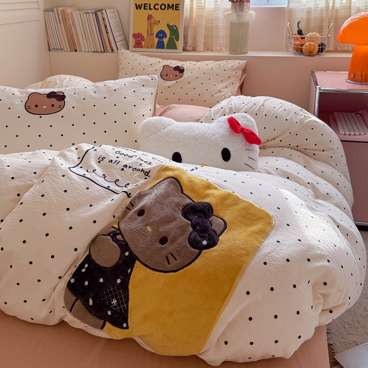 91家纺网 家纺一手货源 找家纺 美乐迪家纺 2026新款贴布绣云感双层纱四件套 躲猫猫