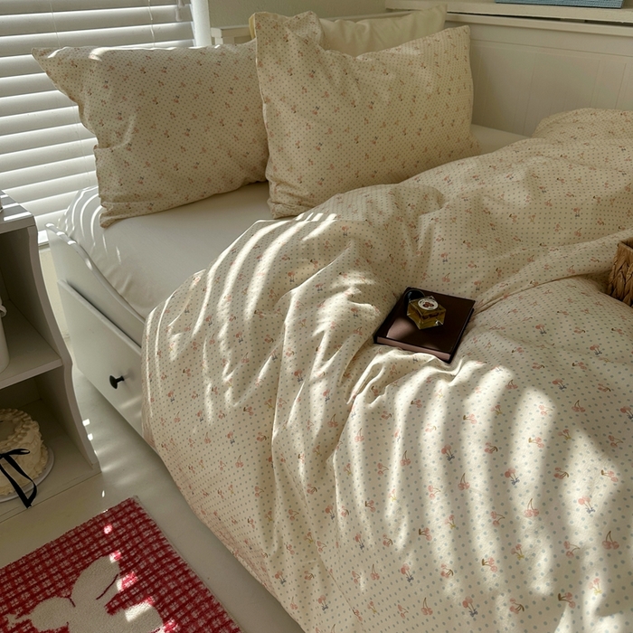 91家纺网 家纺一手货源 找家纺 2026纯棉小清新ins风四件套可爱卡通被套纯色床单1.8床笠加大被套学生宿舍三件套 樱桃小丸子-奶白