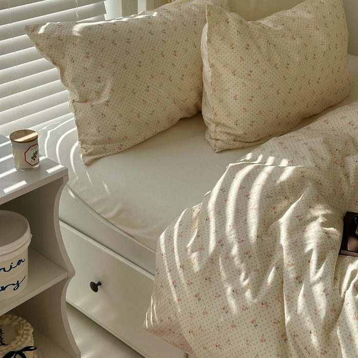 91家纺网 家纺一手货源 找家纺 2026纯棉小清新ins风四件套可爱卡通被套纯色床单1.8床笠加大被套学生宿舍三件套 樱桃小丸子-奶白