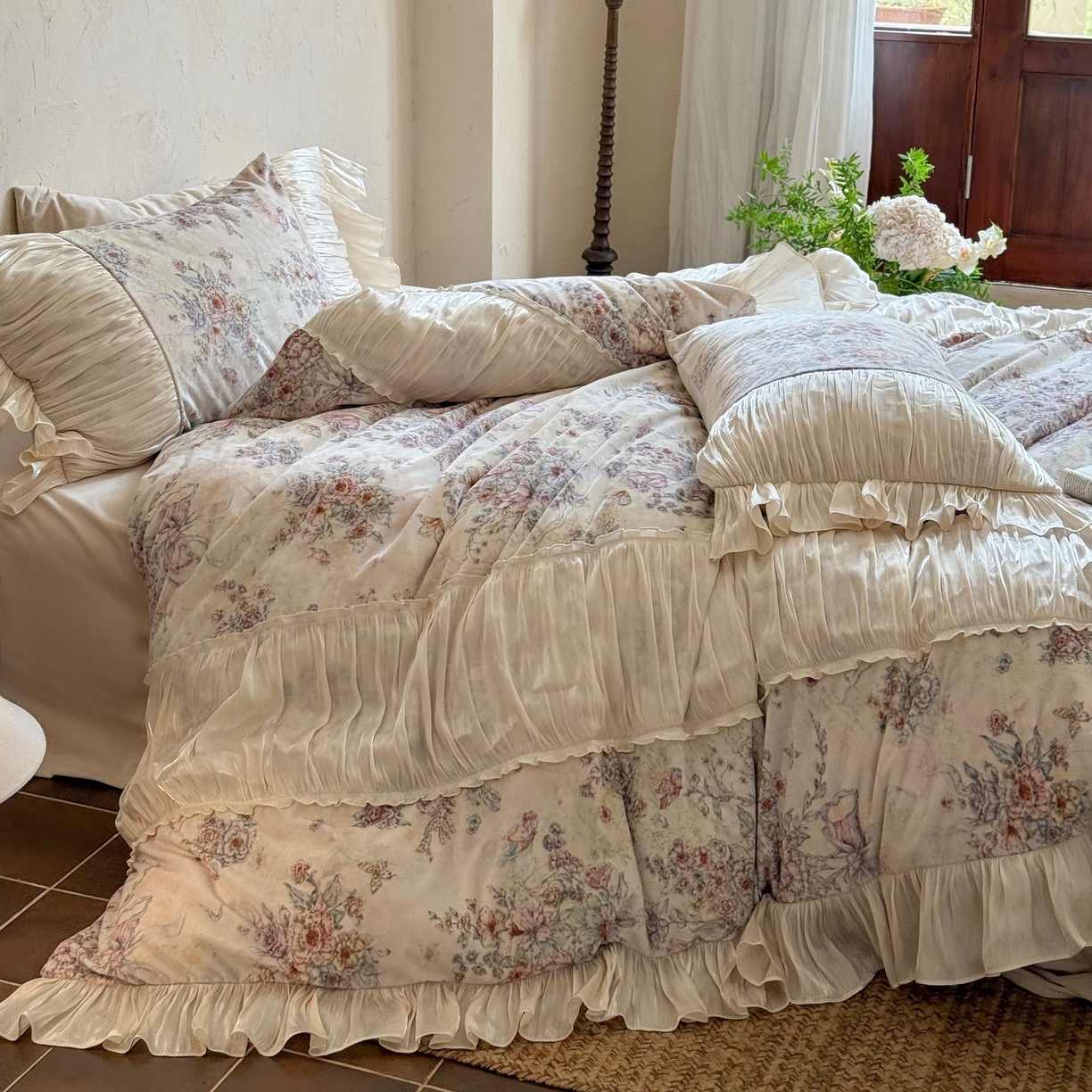 91家纺网 家纺一手货源 找家纺 （总）佳汐蓝家纺 2026新款牛奶绒印花流光纱四件套-香奈（券后不低于328元）