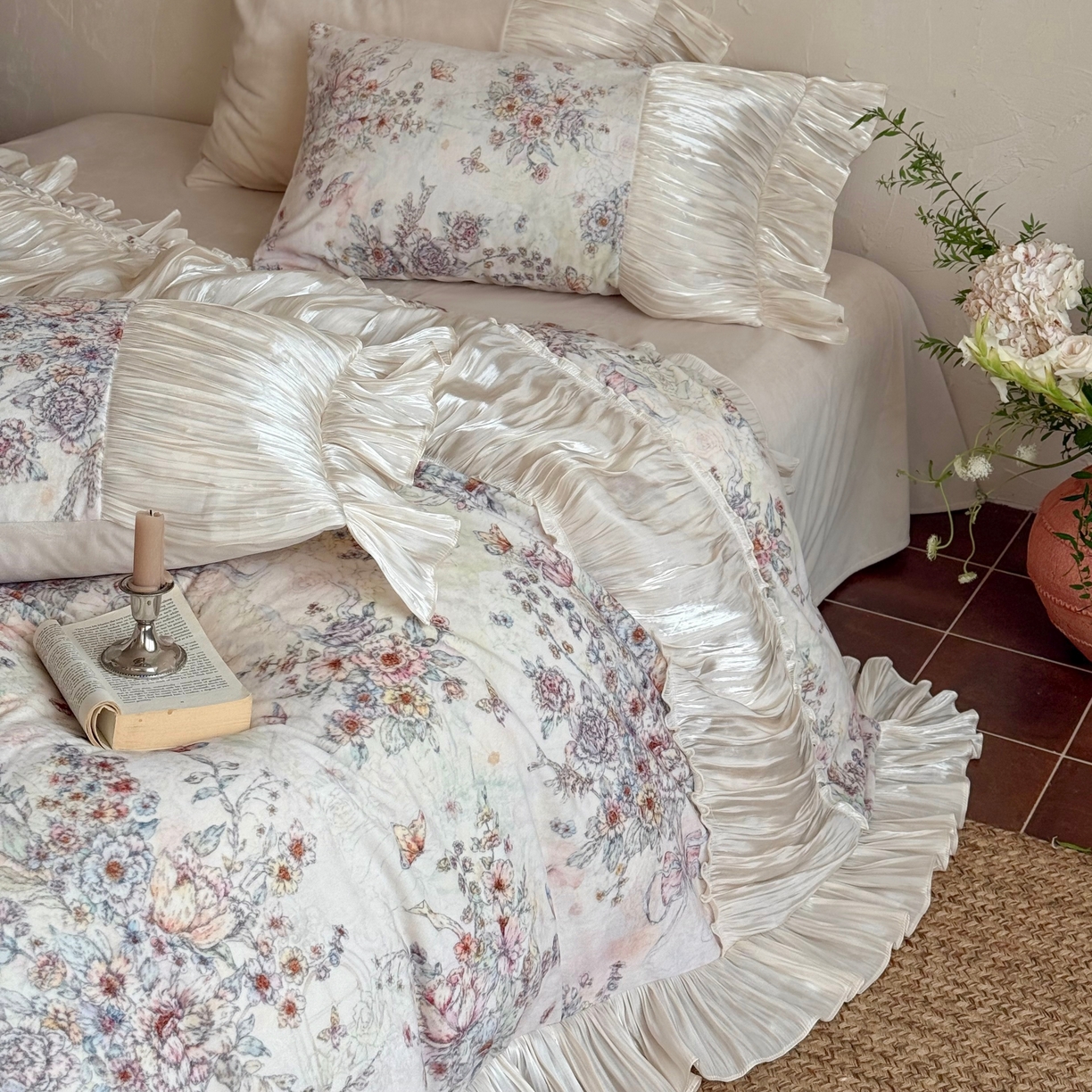 91家纺网 家纺一手货源 找家纺 （总）佳汐蓝家纺 2026新款牛奶绒印花流光纱四件套-香奈（券后不低于328元）