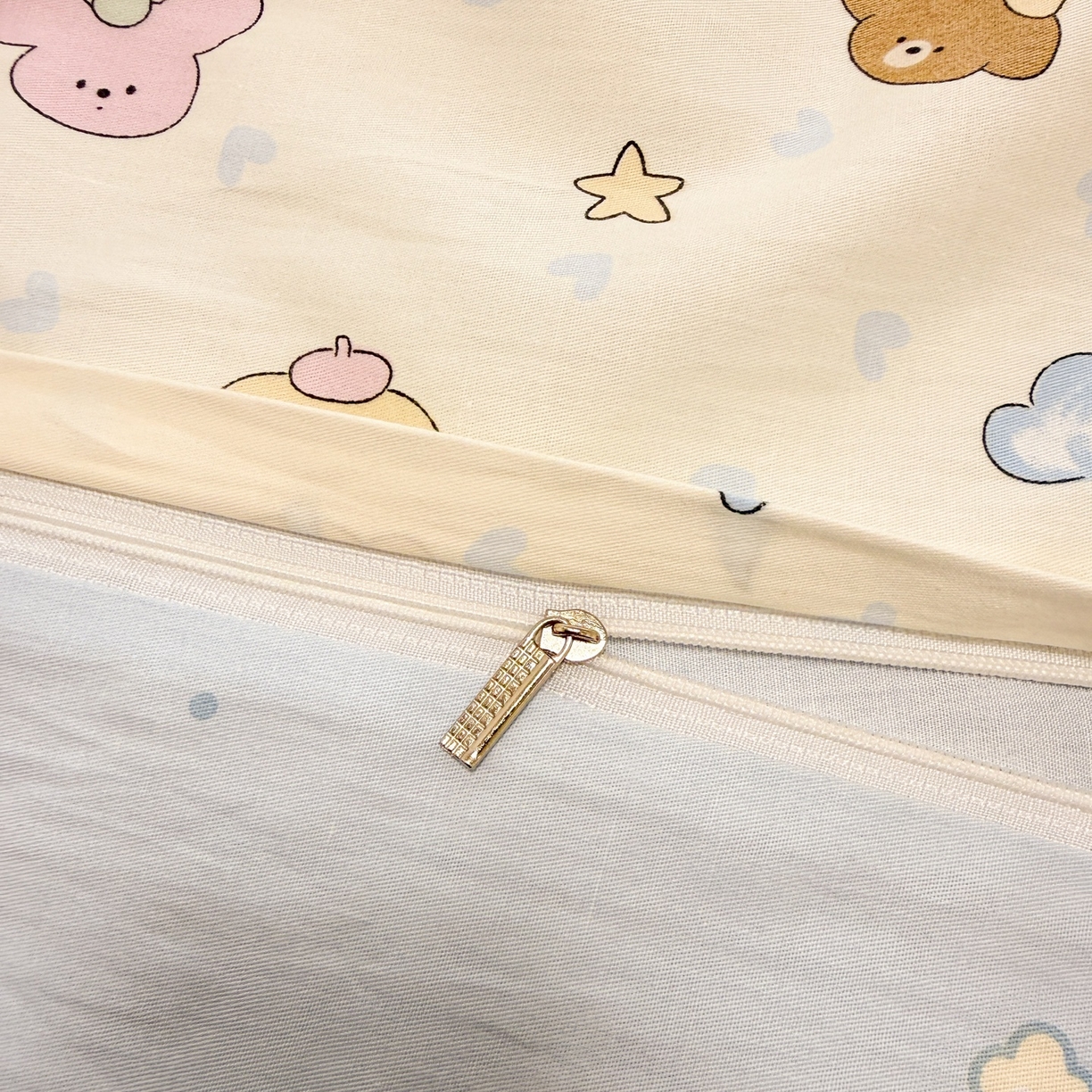 91家纺网 家纺一手货源 找家纺 呗旺鹿 2026新款全棉纯棉40支13070卡通印花四件套 鼻涕狗