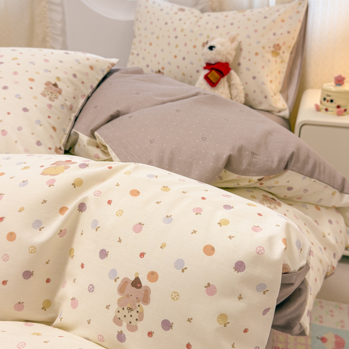 91家纺网 家纺一手货源 找家纺 呗旺鹿 2026新款全棉纯棉40支13070卡通印花四件套 果子象