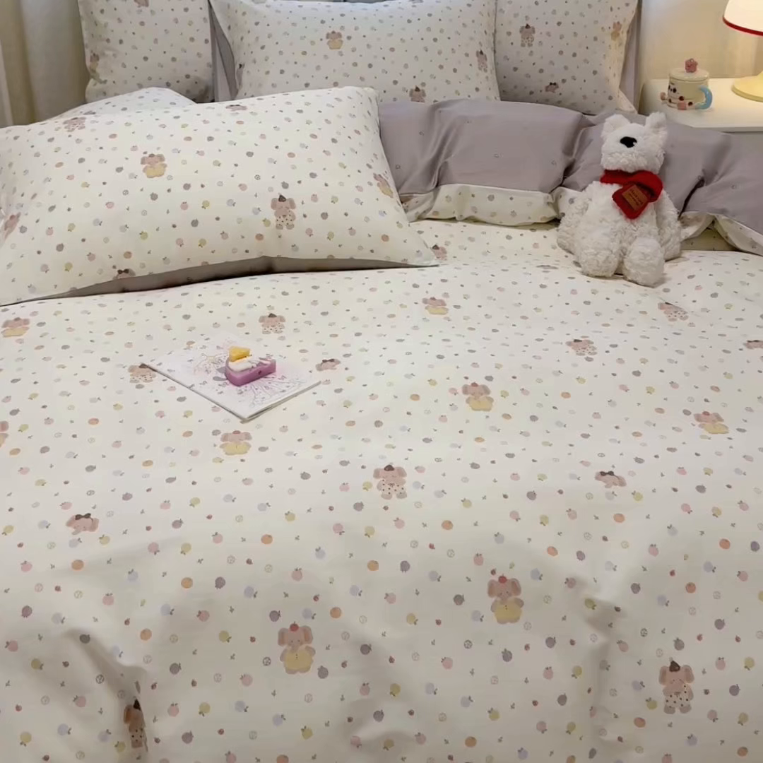 91家纺网 家纺一手货源 找家纺 呗旺鹿 2026新款全棉纯棉40支13070卡通印花四件套 果子象