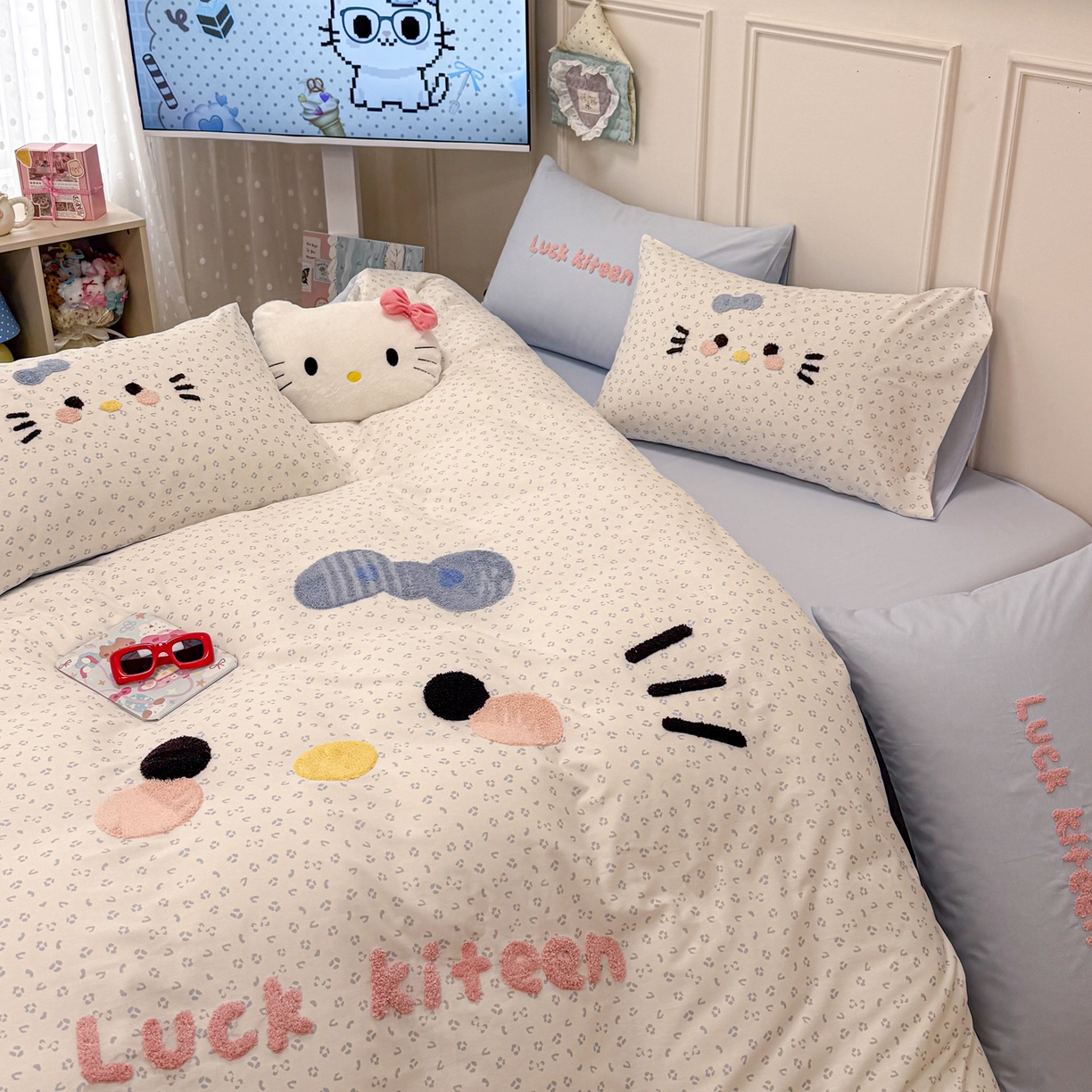 91家纺网 家纺一手货源 找家纺 懒猫家纺 2026新款高精密40支13374全棉纯棉喷气印花毛巾绣四件套 海盐白巧