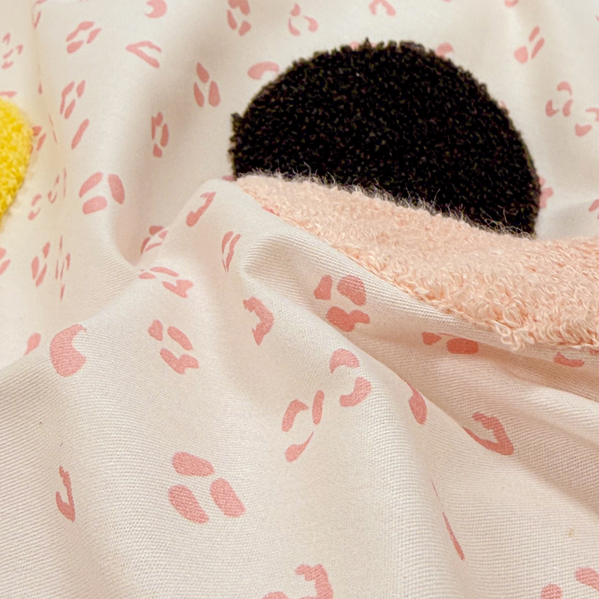 91家纺网 家纺一手货源 找家纺 懒猫家纺 2026新款高精密40支13374全棉纯棉喷气印花毛巾绣四件套 元气芭乐