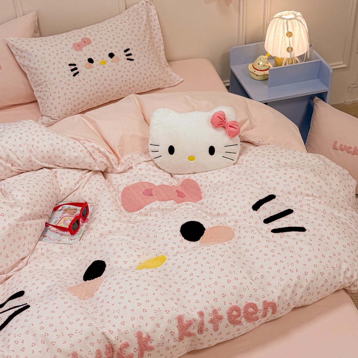 91家纺网 家纺一手货源 找家纺 懒猫家纺 2026新款高精密40支13374全棉纯棉喷气印花毛巾绣四件套 元气芭乐