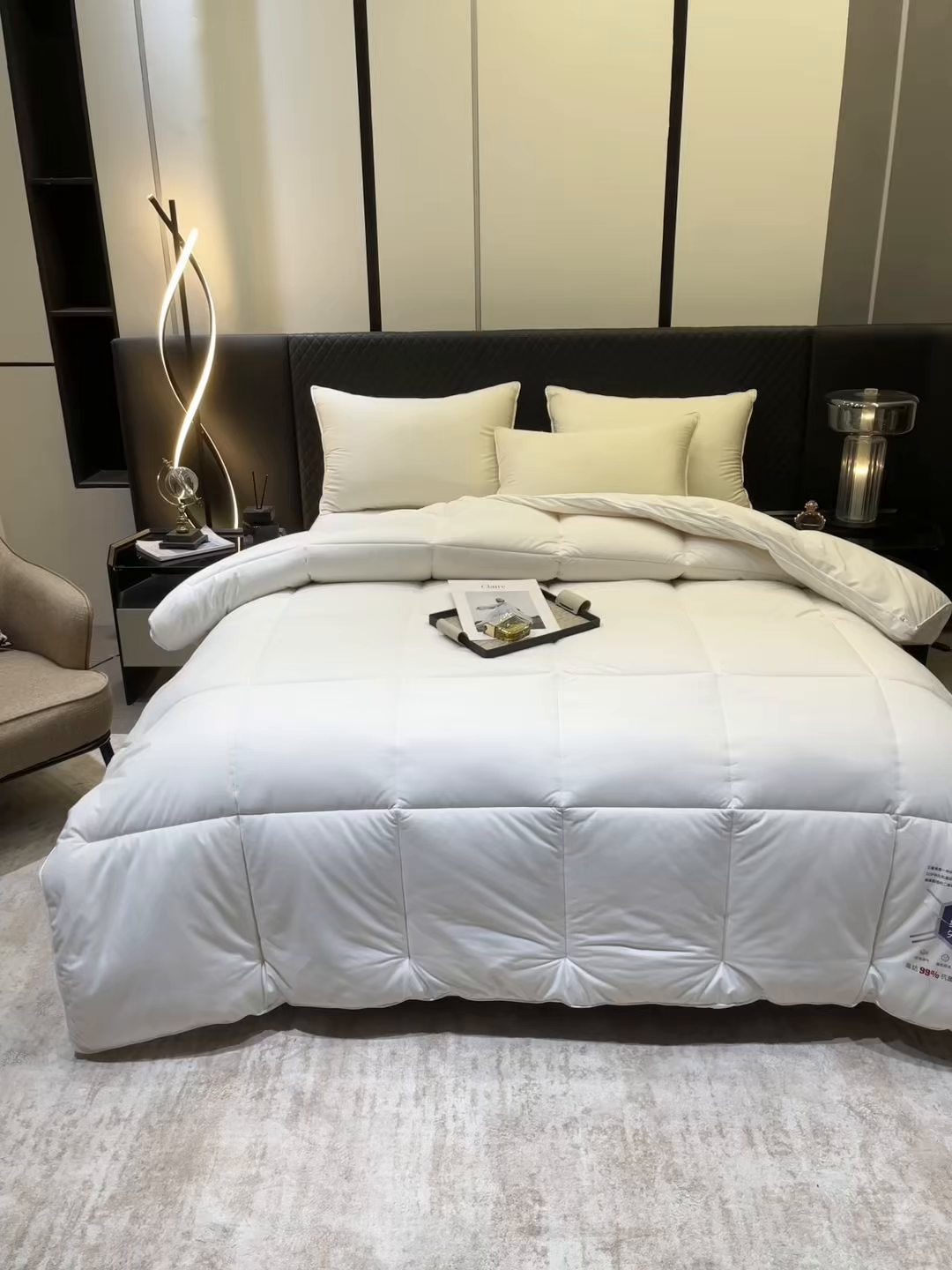 91家纺网 家纺一手货源 找家纺 亚龙工厂店 2026新款石墨烯自发热抗菌立体控温被冬被被子被芯 白色