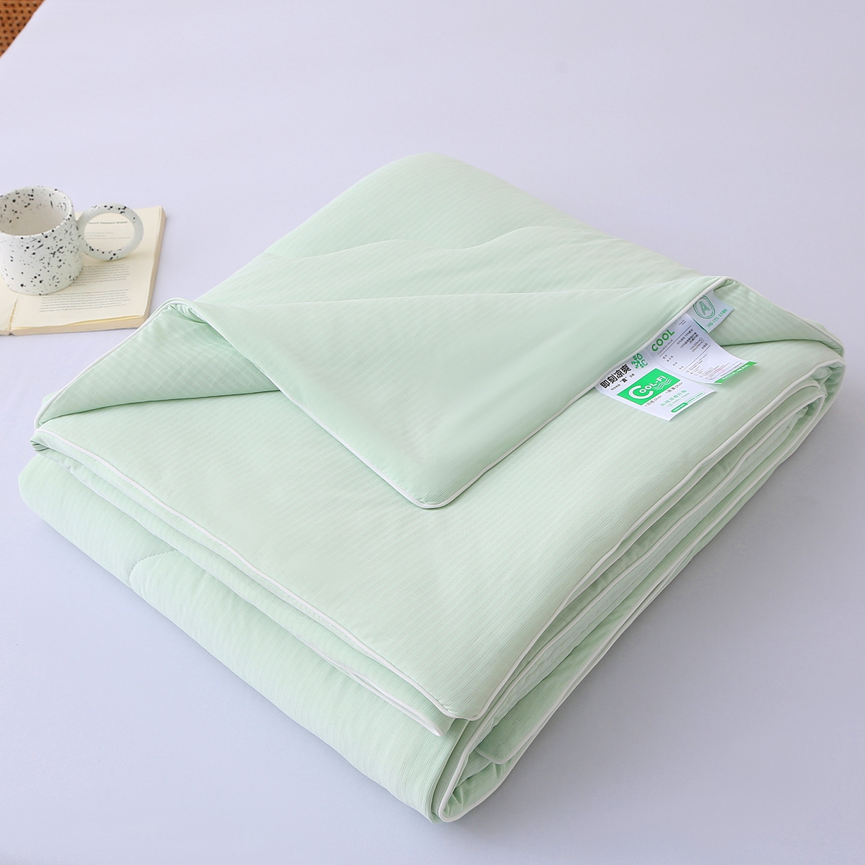 亚龙工厂店 2026新款针织提花凉感被夏被夏凉被空调被 果绿色