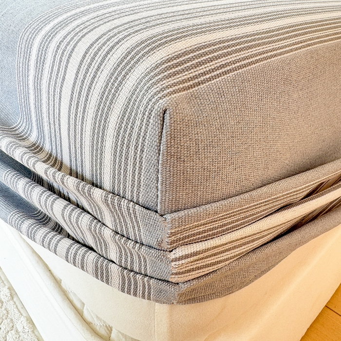 91家纺网 家纺一手货源 找家纺 爱彼家纺 2026原棉加厚老粗布床笠凉感床罩可当凉席床笠三件套 老粗布床笠-灰白细条