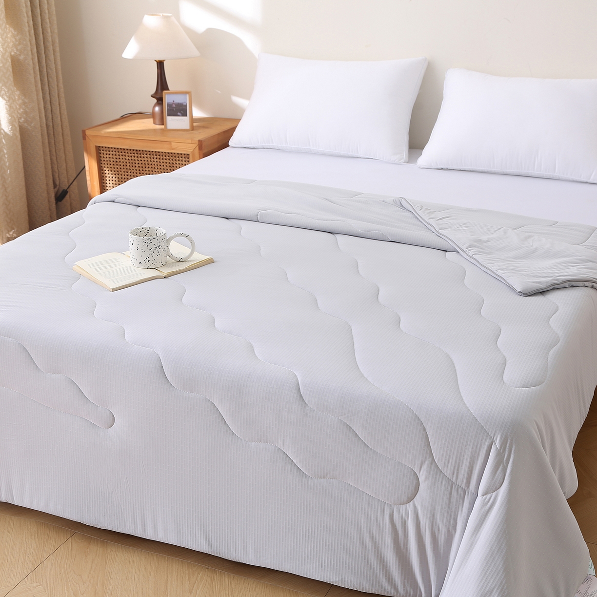 91家纺网 家纺一手货源 找家纺 亚龙工厂店 2026新款针织提花凉感被夏被夏凉被空调被 灰色