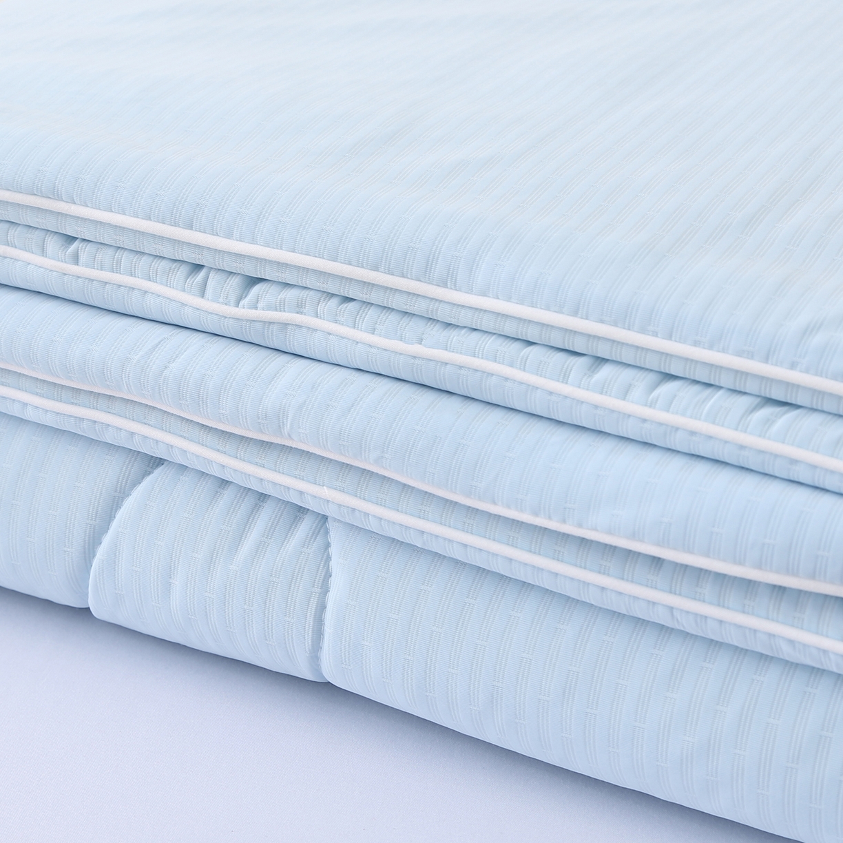 91家纺网 家纺一手货源 找家纺 亚龙工厂店 2026新款针织提花凉感被夏被夏凉被空调被 天蓝色