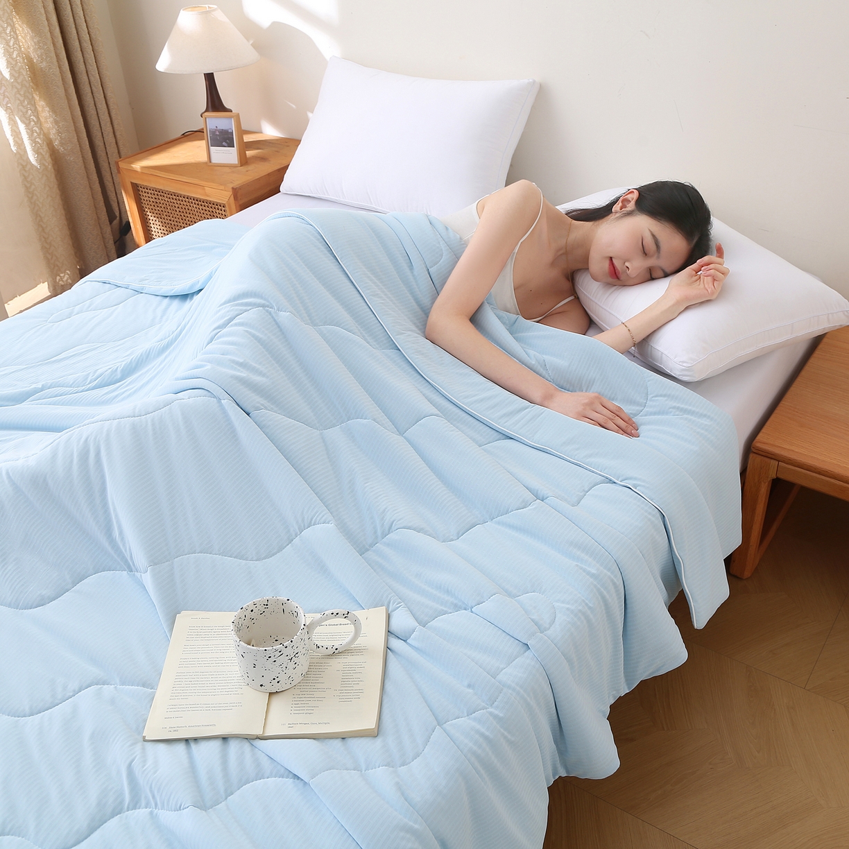 91家纺网 家纺一手货源 找家纺 亚龙工厂店 2026新款针织提花凉感被夏被夏凉被空调被 天蓝色