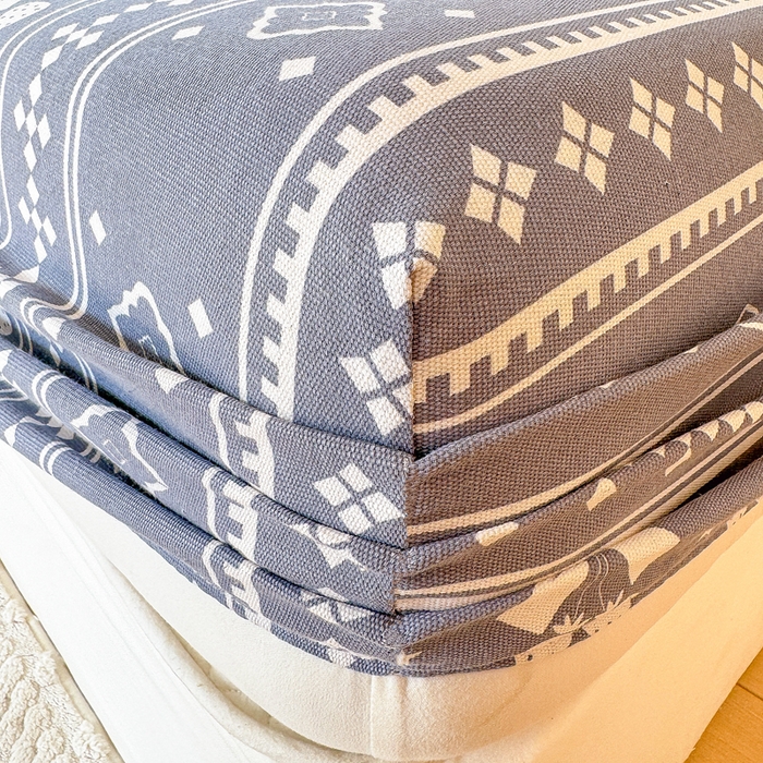 91家纺网 家纺一手货源 找家纺 爱彼家纺 2026原棉加厚老粗布床笠凉感床罩可当凉席床笠三件套 者粗布床笠-草莓格灰