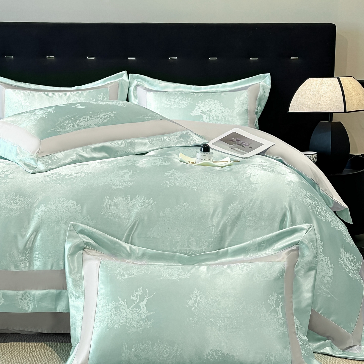 91家纺网 家纺一手货源 找家纺 博纳家纺 2026新款亲肤棉色织提花宽边四件套-水墨江南 水墨江南-优雅绿