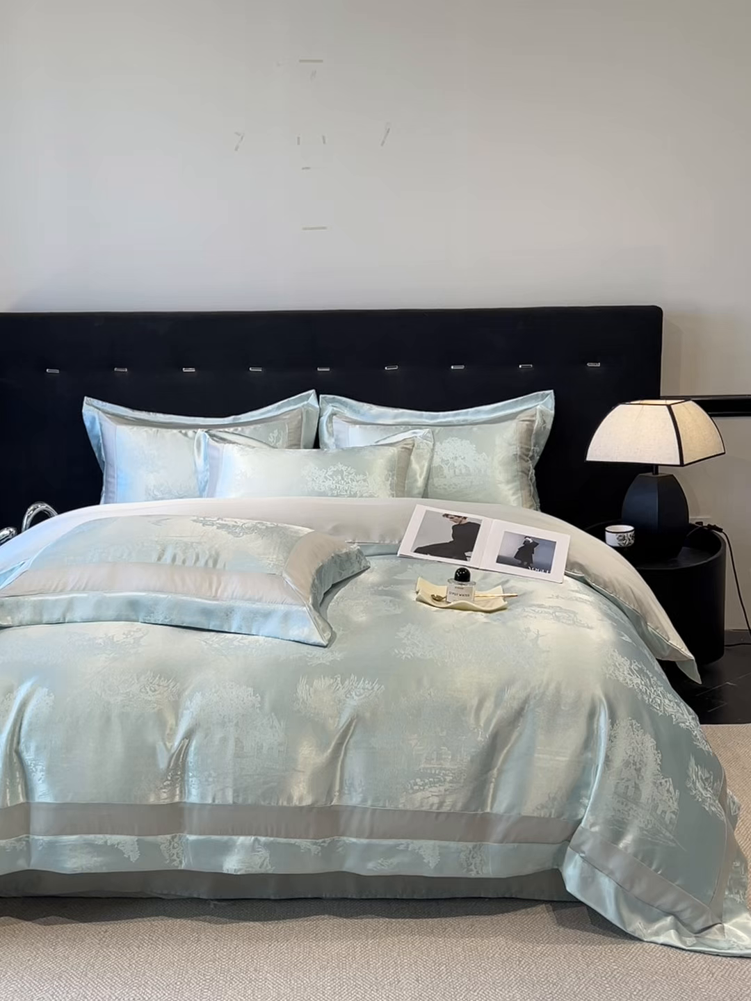 91家纺网 家纺一手货源 找家纺 博纳家纺 2026新款亲肤棉色织提花宽边四件套-水墨江南 水墨江南-优雅绿